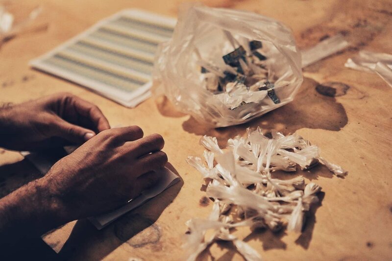 Packaging cocaine. – Bild: NGC Network US, LLC