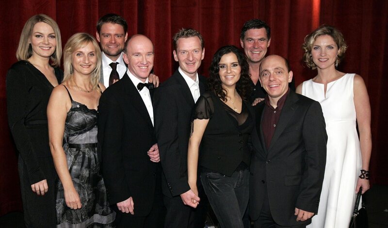 Switch reloaded (v.l.n.r.): Martina Hill, Petra Nadolny, Max Giermann, Peter Nottmeier, Michael Kessler, Mona Sharma, Michael Müller, Bernhard Hoëcker, Susanne Pätzold – Bild: ProSieben / Jörg Carstensen Switch reloaded (v.l.n.r.): Martina Hill, Petra Nadolny, Max Giermann, Peter Nottmeier, Michael Kessler, Mona Sharma, Michael Müller, Bernhard Hoëcker, Susanne Pätzold – Bild: ProSieben / Jörg Carstensen