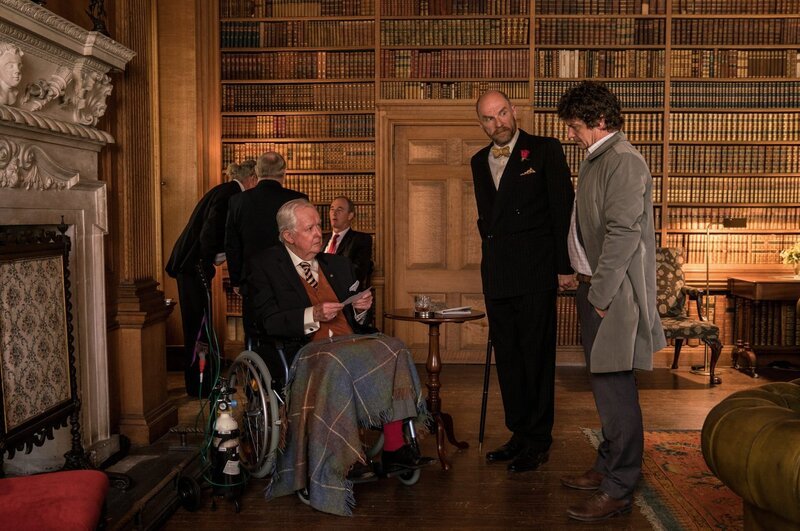 Des Nealon (Lord Lister), Götz Schubert (Melrose Plant), Fritz Karl (Inspektor Richard Jury). – Bild: ORF 2