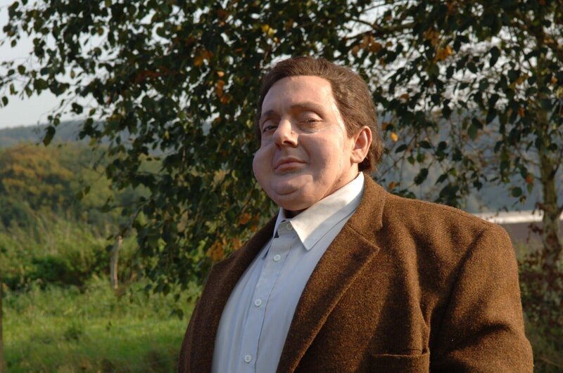 (1. Staffel) - Der Bulle von Tölz (Bernhard Hoëcker) verspricht Hochspannung! – Bild: ProSieben Eigenproduktionsbild frei (1. Staffel) - Der Bulle von Tölz (Bernhard Hoëcker) verspricht Hochspannung! – Bild: ProSieben Eigenproduktionsbild frei