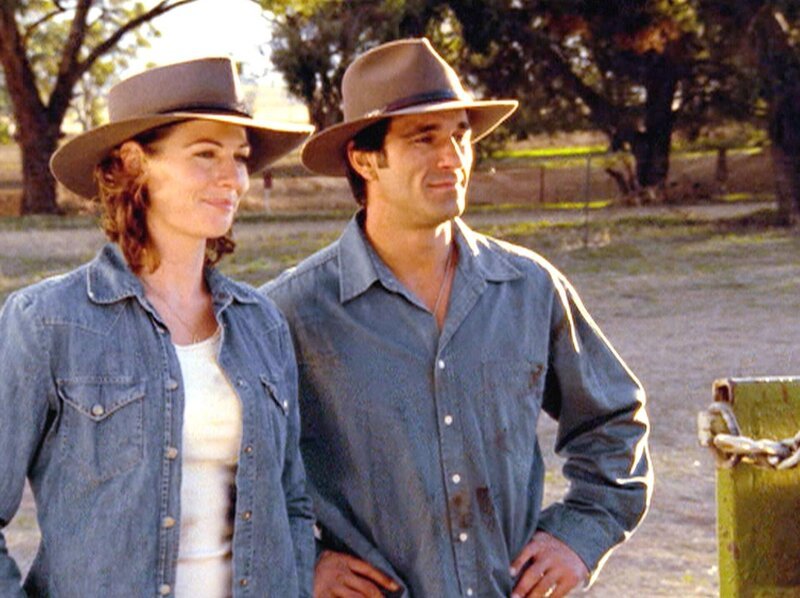 Claire (Lisa Chappell) und Vince (Peter Stefanov) streiten sich ständig. Sind amouröse Gefühle im Spiel? – Bild: RTL