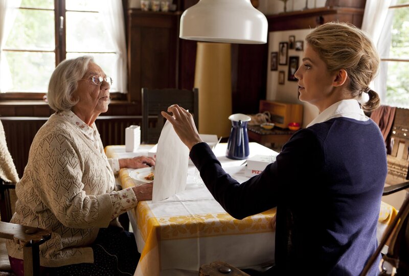 Hedwig Holtkamp (Dorothea Walda, l.); Saskia Henker (Rike Schmid, r.) – Bild: Westdeutscher Rundfunk /​ EIKON West GmbH /​ Frank Dicks