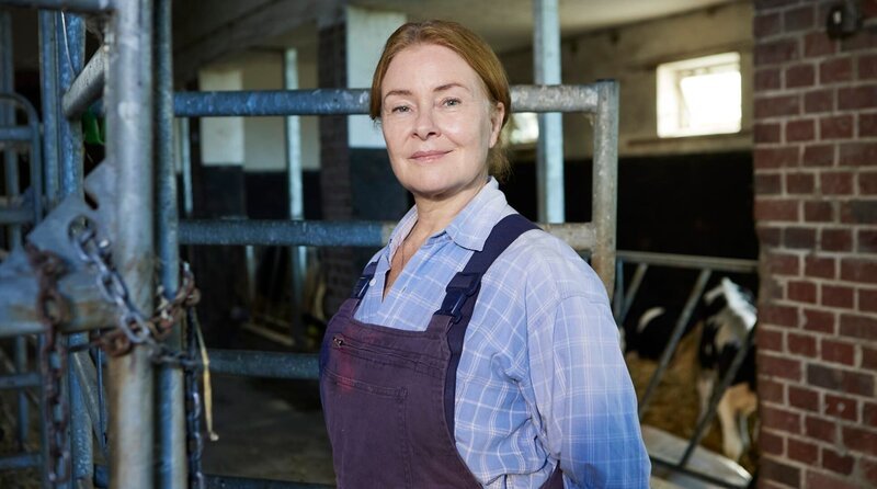 Portrait Rolle Dora Honnich (Lina Wendel) – Bild: ARD Degeto/​Andrea Küppers