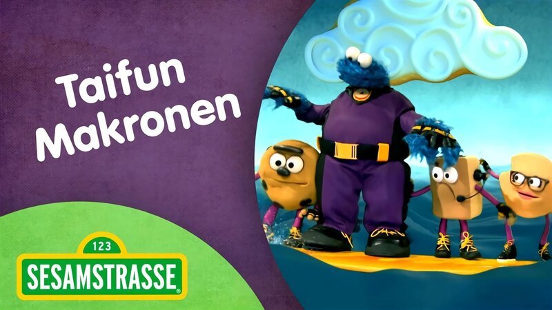 Krümelmonster und die „Cleveren Kekse“ kämpfen gegen einen durch den Kekser ausgelösten Sturm. – Bild: NDR/​Studio Hamburg Produktion/​Sesame workshop