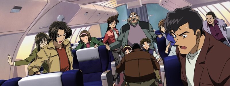 Um ihre Dankbarkeit zu zeigen, lädt Juri alle in ihr Ferienhaus ein. Doch die Reise dorthin wird sie nicht überleben … Wird es Conan gelingen, ihren Mörder zu finden? – Bild: GOSHO AOYAMA /​ SHOGAKUKAN-YTV-NTV-ShoPro-TOHO-TMS