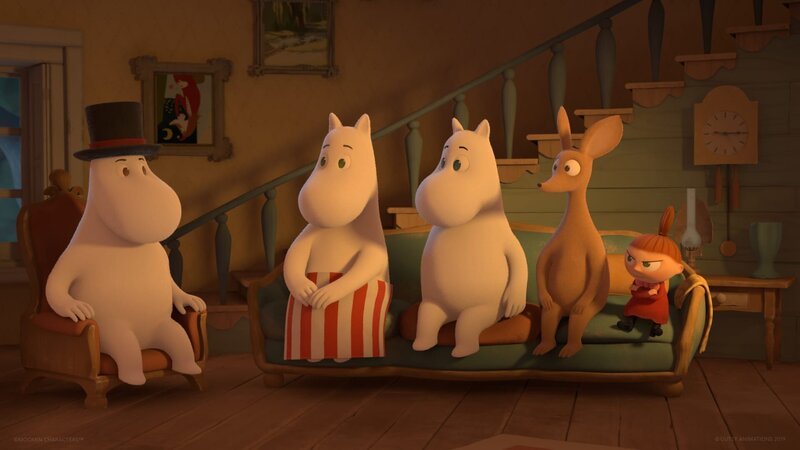 Muminpapa (l.) will seiner Familie beweisen, dass er das Berufsleben im Griff hat. – Bild: ZDF/​Moomin Characters/​Gutsy Animations 2019