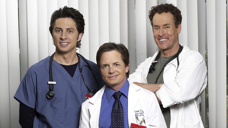v.li.: John „J.D.“ Dorian (Zach Braff), Dr. Kevin Casey (Michael J. Fox), Dr. Perry Cox (John McGinley) – Bild: ORF/​Disney/​Chris Haston