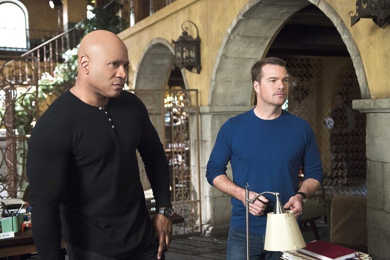 Ein neuer Fall beschäftigt Callen (Chris O’Donnell, r.) und Sam (LL Cool J, l.) – Bild: PLURIMEDIA (CBS Broadcasting Inc.)