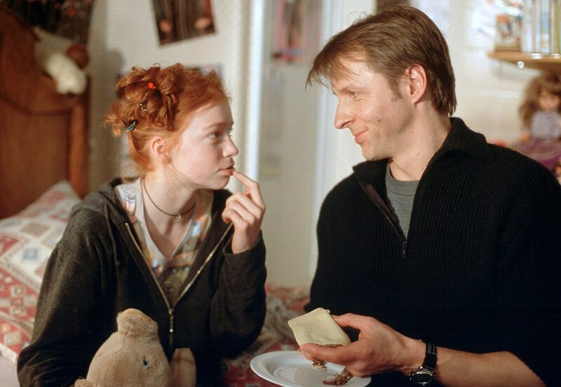 Hexe (Marleen Lohse), Uwe (Lennardt Krüger). – Bild: NDR/​Televersal
