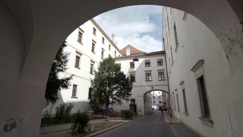 Alte Uni. – Bild: ORF/​Clever Contents