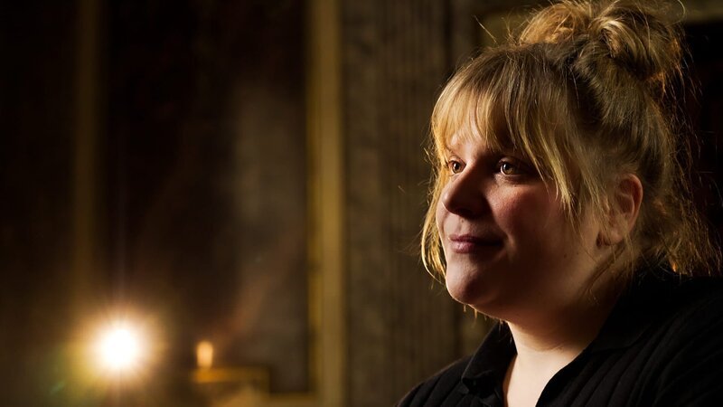 Schauspielerin Stefanie Reinsperger im Wiener Burgtheater. – Bild: ZDF und Alexander Fontana Schauspielerin Stefanie Reinsperger im Wiener Burgtheater. – Bild: ZDF und Alexander Fontana