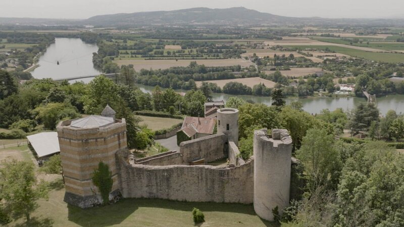 Blick auf die Sâone bei Trévoux. – Bild: ZDF und arte, Jörg Adams, Johannes Backes