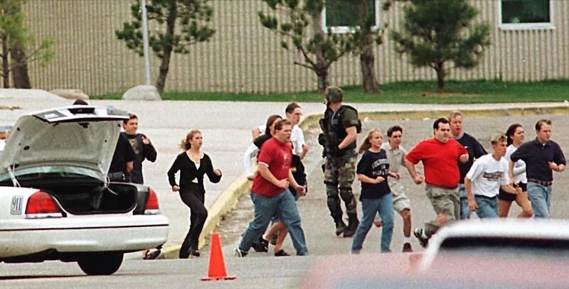 Die Schüler rennen – Bild: Telefónica de España/​Crimen + Investigación