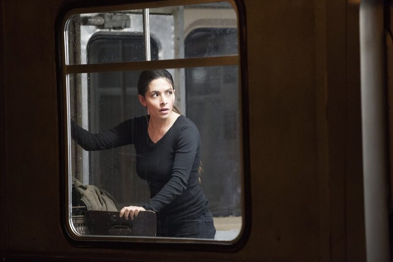 Sameen Shaw (Sarah Shahi) – Bild: PLURIMEDIA (Warner Bros)