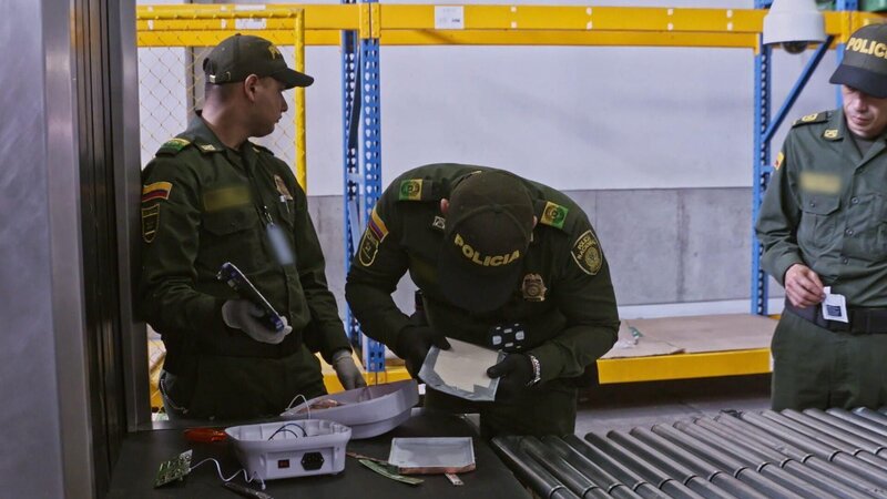 Grenzkontrolle. – Bild: RTL /​ OMAVA LLC