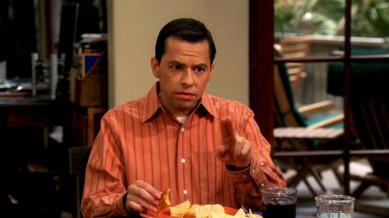 Alan Harper (Jon Cryer) – Bild: Warner Bros. Discovery