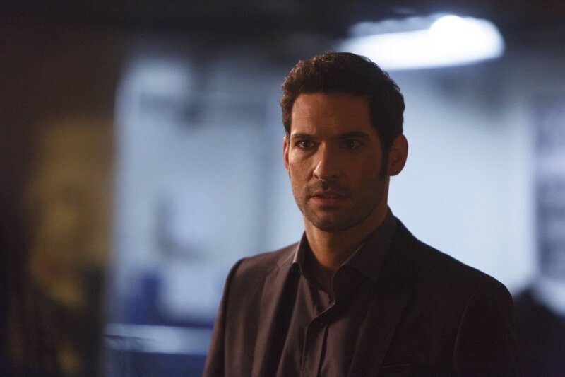 Nachdem Lucifer (Tom Ellis) ein Mord angehängt wurde und er glaubt, dass sogar Chloe ihm in den Rücken gefallen ist, will er freiwillig zurück in die Hölle. Doch dann kommt alles ganz anders … – Bild: Warner Brothers
