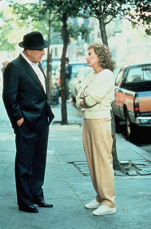 (Telly Savalas) Theo Kajak und (Kate Nelligan) Kitty Keeler – Bild: Kabel Eins Classics