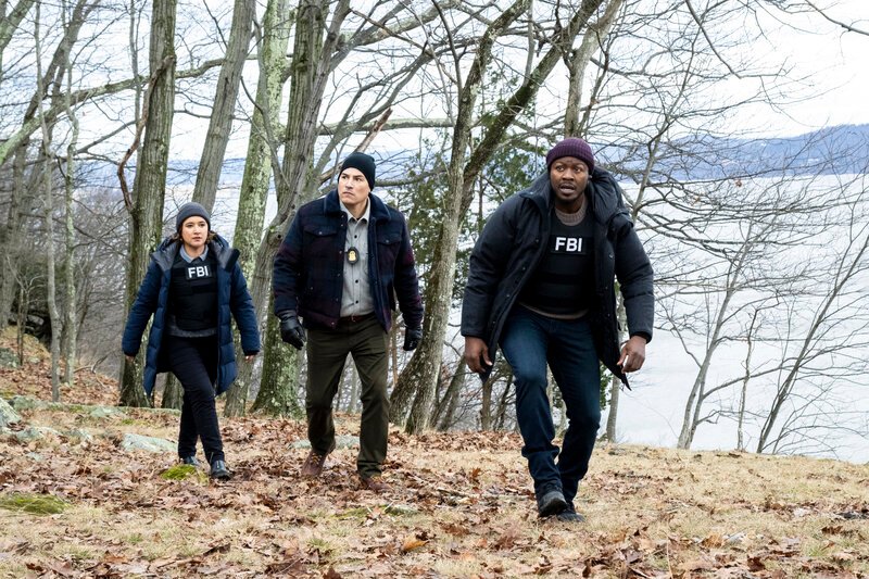 Pictured (L-R): Keisha Castle-Hughes as Special Agent Hana Gibson, Eddie Spears as SRA Whitehawk, and Edwin Hodge as Special Agent Ray Cannon. – Bild: CBS Broadcasting, Inc.