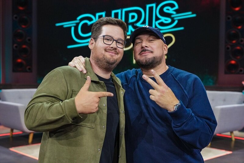 Chris Tall (l.); Kool Savas (r.) – Bild: Joyn /​ Guido Engels