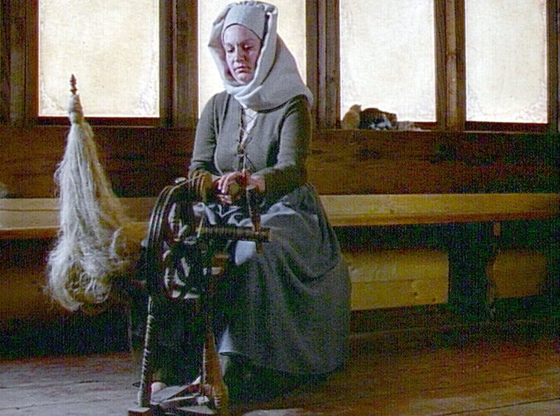 Mittelalterliches Textilhandwerk – eine Domäne der Frauen. – Bild: SWR/​SWR