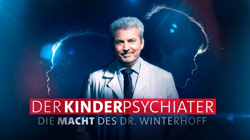 Michael Winterhoff ist wohl der berühmteste Kinderpsychiater Deutschlands. Über Jahrzehnte behandelte er Kinder und Jugendliche, prägte mit seinen Thesen die Erziehungsdebatte in Deutschland und wurde zum Bestsellerautor. Mittlerweile ist Dr. Winterhoff wegen gefährlicher Körperverletzung in 36 Fällen angeklagt. Der Prozess soll im ersten Quartal 2025 vor dem Landgericht Bonn eröffnet werden. Die dreiteilige Doku-Serie „Der Kinderpsychiater – Die Macht des Dr. Winterhoff“ beleuchtet, wie Michael Winterhoff in der Öffentlichkeit zum Star wurde, wie er Kinder und Jugendliche mit Medikamenten ruhig gestellt haben soll und warum niemand den Arzt aufhielt. (Kann für alle Teile verwendet werden) – Bild: WDR/​Midjourney/​KNA/​Peter Wirtz /​ WDR Kommunikation/​Redaktion Bild