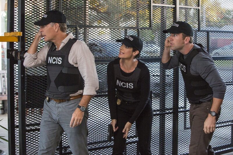 Ein neuer Fall erwartet Pride (Scott Bakula, l.), Brody (Zoe McLellan, M.) und Lasalle (Lucas Black, r.) … – Bild: CBS Broadcasting Inc.