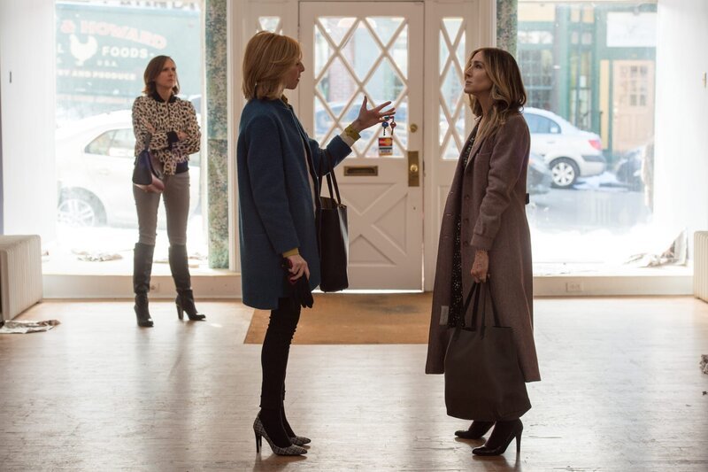 On left: Carla Menotti ( Maddie Corman) and Frances (Sarah Jessica Parker) – Bild: Sky Atlantic