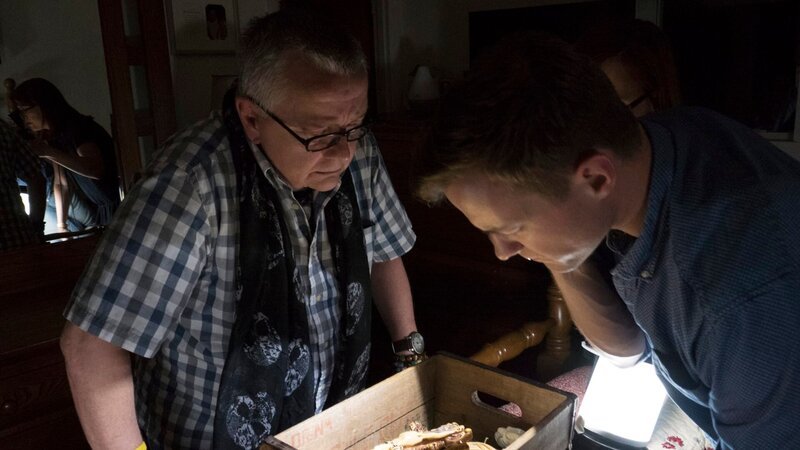 Adam investigates. – Bild: Discovery Communications