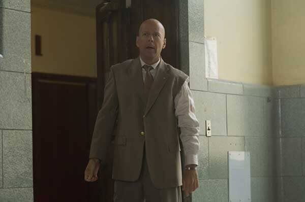 Principal Jared T. Kirkpatrick (Bruce Willis) – Bild: ATV Principal Jared T. Kirkpatrick (Bruce Willis) – Bild: ATV