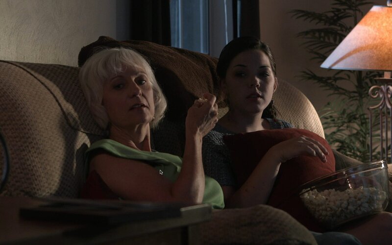 Terry and Brianna on couch Picture moves. – Bild: Destination America /​ Discovery Communications