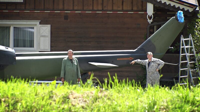 L-R: Michael Manousakis und Ingo – Bild: Warner Bros. Discovery