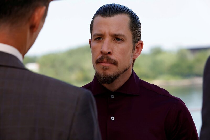 LAW & ORDER: PREMIERE -- „Gimme Shelter“ -- Pictured:  Beau Knapp- Mark Sirenko -- (Photo by: Will Hart/​NBC) – Bild: NBC /​ Episodic /​ Die Verwendung ist nur bei redaktioneller Berichterstattung im Rahmen einer Programmankündigung ab 2 Monate vor der ersten Auss /​ © 2022 Universal Television LLC. ALL RIGHTS RESERVED.