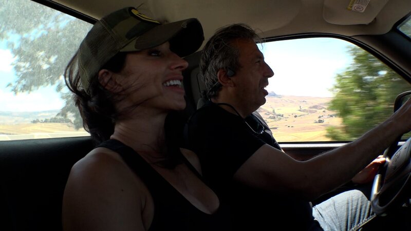 L-R: Julie und Michael Manousakis. – Bild: DMAX