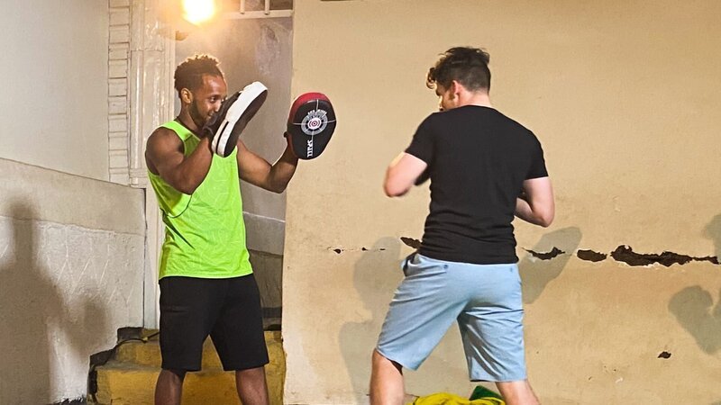 Bini spars with Ari’s ex Leandro – Bild: Discovery Communications, LLC
