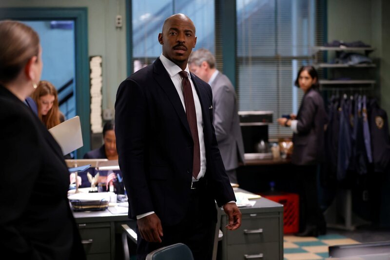 Mehcad Brooks as Detective Jalen Shaw – Bild: NBC