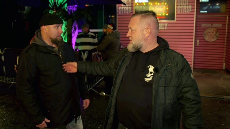 Fabian (re.) will für Koberer-Nachwuchs sorgen und Workshops anbieten. – Bild: RTL Zwei