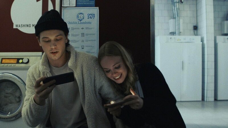 David (Simon Lööf) und Siri (Matilda Källström) – Bild: RTL /​ Yellow Bird Sverige