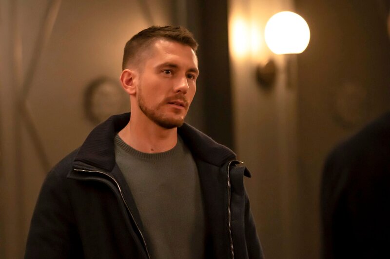 Brent Antonello as Det. Jamie Whelan – Bild: NBC /​ Die Verwendung ist nur bei redaktioneller Berichterstattung im Rahmen einer Programmankündigung ab 2 Monate vor der ersten Auss /​ © 2022 Universal Television LLC. ALL RIGHTS RESERVED.