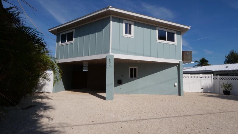 The newly-renovated Skyway House in Anna Maria, Florida, as seen on HGTV’s Beach Hunters. – Bild: 2018, Scripps Networks, LLC. All Rights Reserved.