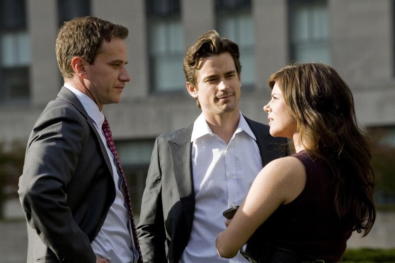 L-R: FBI-Agent Peter Burke (Tim DeKay), Neal Caffrey (Matt Bomer), Elizabeth Burke (Tiffani Thiessen) – Bild: 20th Century Fox Television