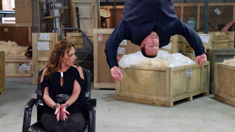 Vanessa Cellucci (Leah Remini), Kevin Gable (Kevin James) – Bild: RTL /​ 2016 Sony Pictures Television Inc. and CBS Studios Inc.