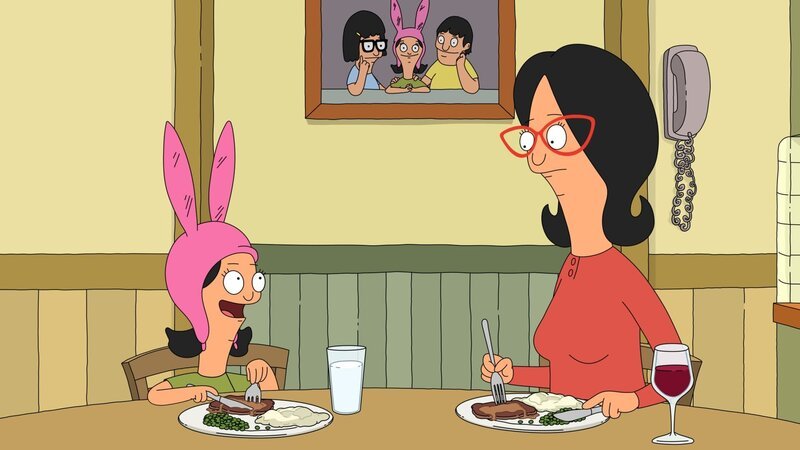 Als Linda (r.) feststellt, dass Louise (l.) noch nie eine Pyjamaparty hatte, veranstaltet sie zu Louises Leidwesen eine Überraschungsparty. Kann das gutgehen? – Bild: 2013 Twentieth Century Fox Film Corporation. All rights reserved. Lizenzbild frei