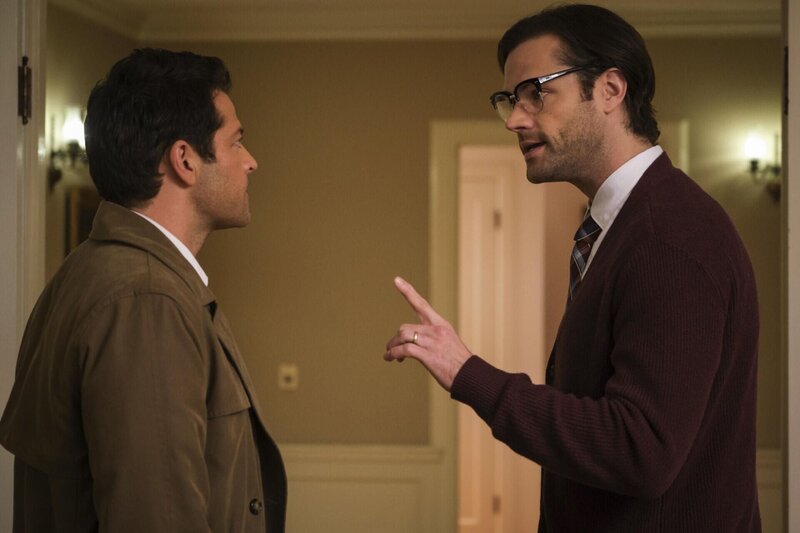 L-R: Castiel (Misha Collins) and Sam Winchester (Jared Padalecki) – Bild: Warner Brothers /​ Jeff Weddell