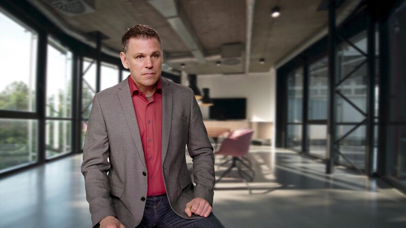 Der Rechtsmediziner Claas Buschmann. – Bild: RTL