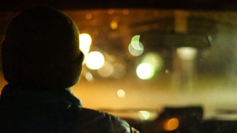 Ein Mensch sitzt im Auto – Bild: Crime + Investigation /​ A+E Networks