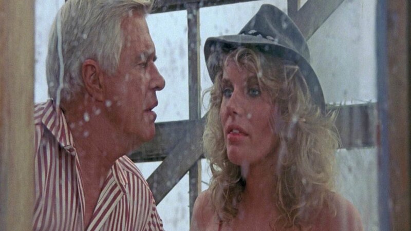 Sonny Monroe’s Girlfriend (Lana Clarkson, r.) – Bild: RTL