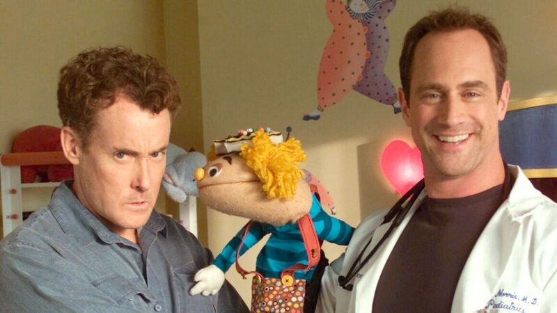 (v.li.): John C. McGinley (r. Perry Cox), Christopher Meloni (Dr. Norris). – Bild: ORF/​Disney/​Chris Haston