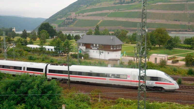 ICE in Bingen. – Bild: SWR/​Alexander Schweitzer