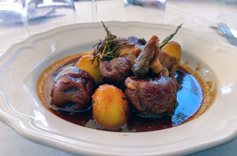 Pieds Paquets ist ein traditionelles Gericht aus Marseille. – Bild: Elephant Doc